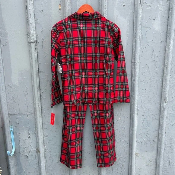 Plaid Family Pyjamas Set, kids 10/12 & 14/16 and Women’s M - Picture 7 of 16